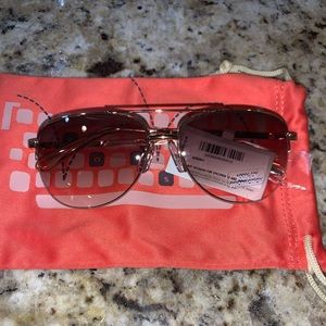 🏷NWT🏷 Fossil Aviators.